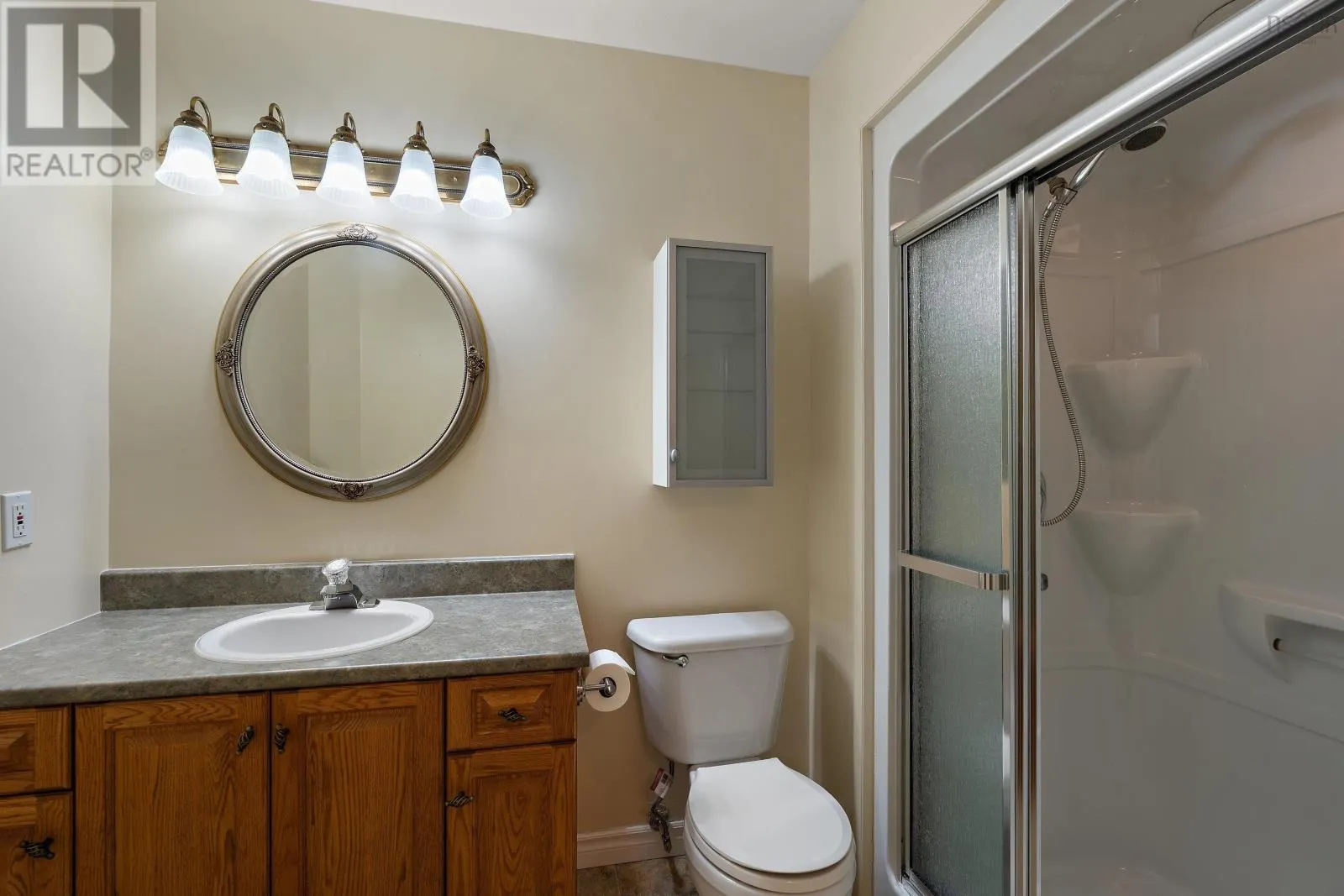 207 114 Regency Park Drive