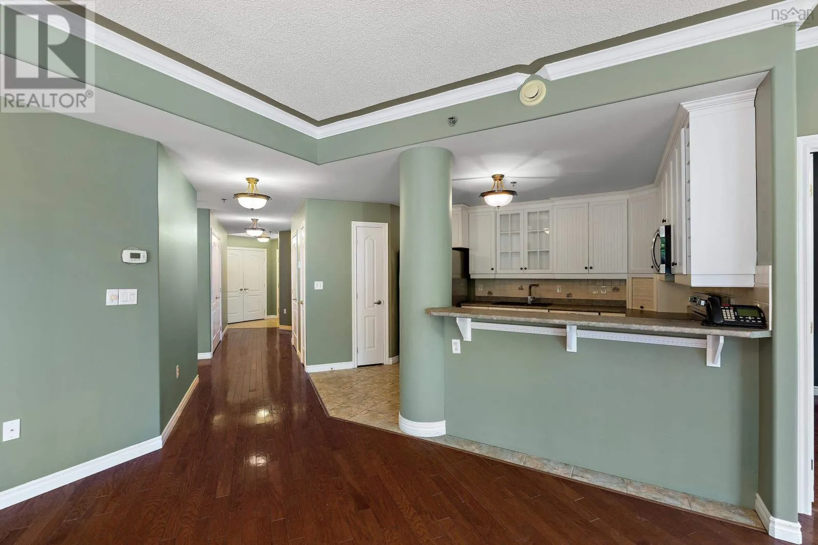 207 114 Regency Park Drive