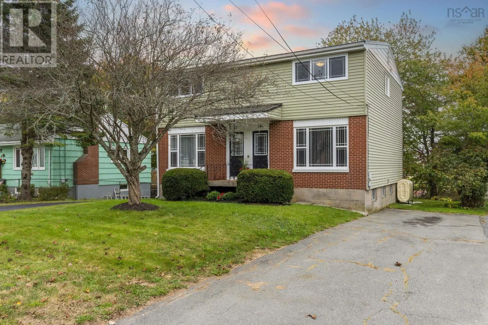 19-19 A Westwood Drive