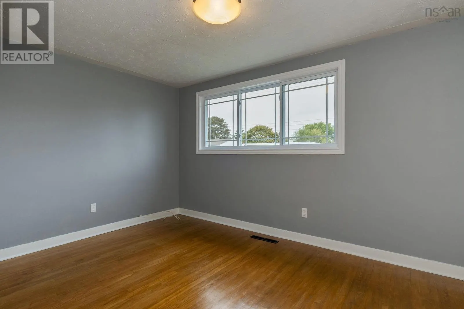 19-19 A Westwood Drive