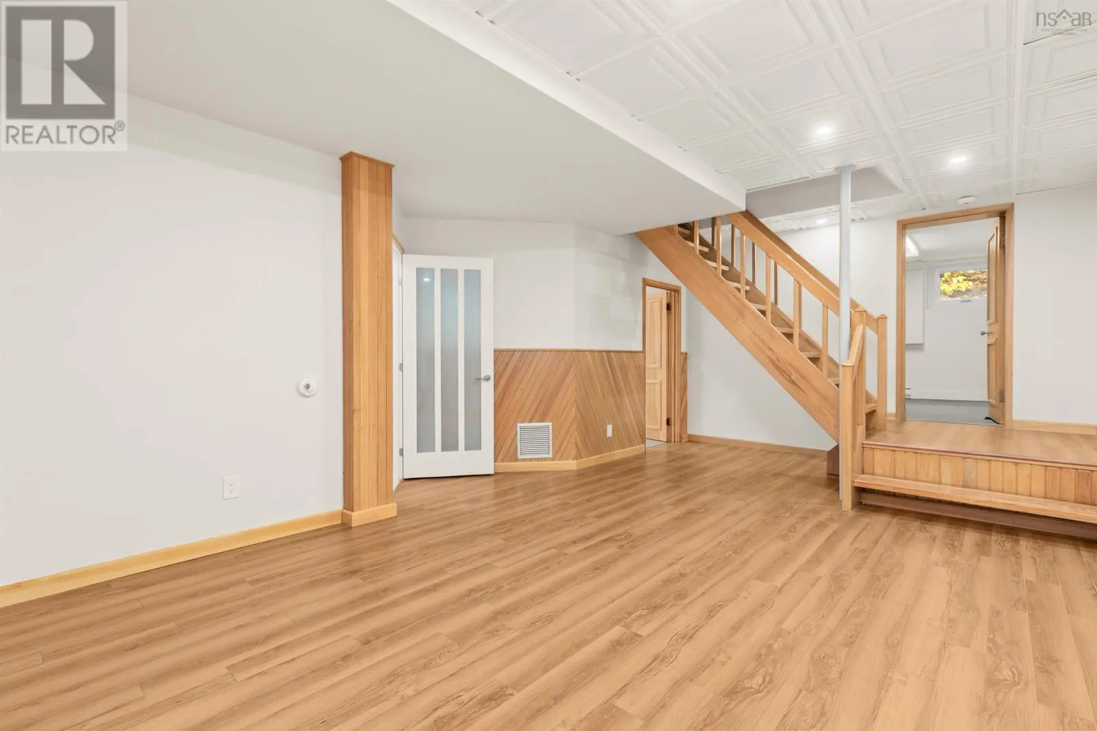 5845 Inglewood Drive