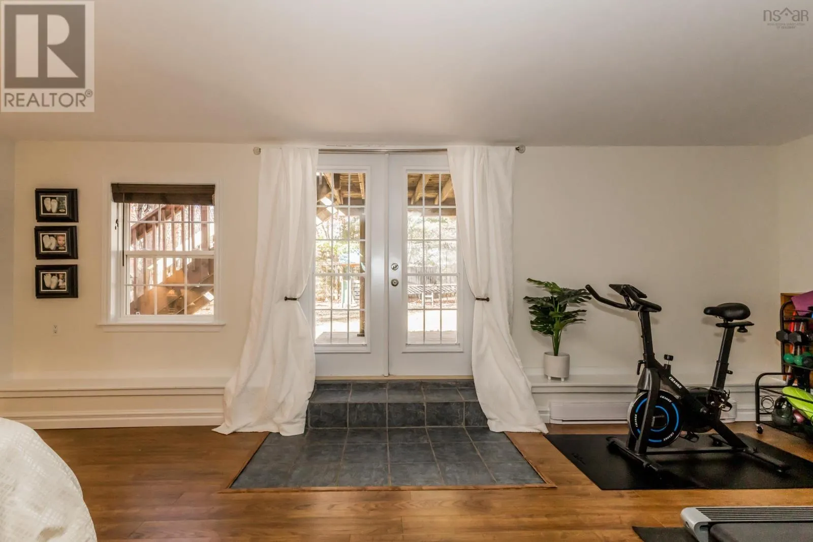 24 Gravenstein Drive