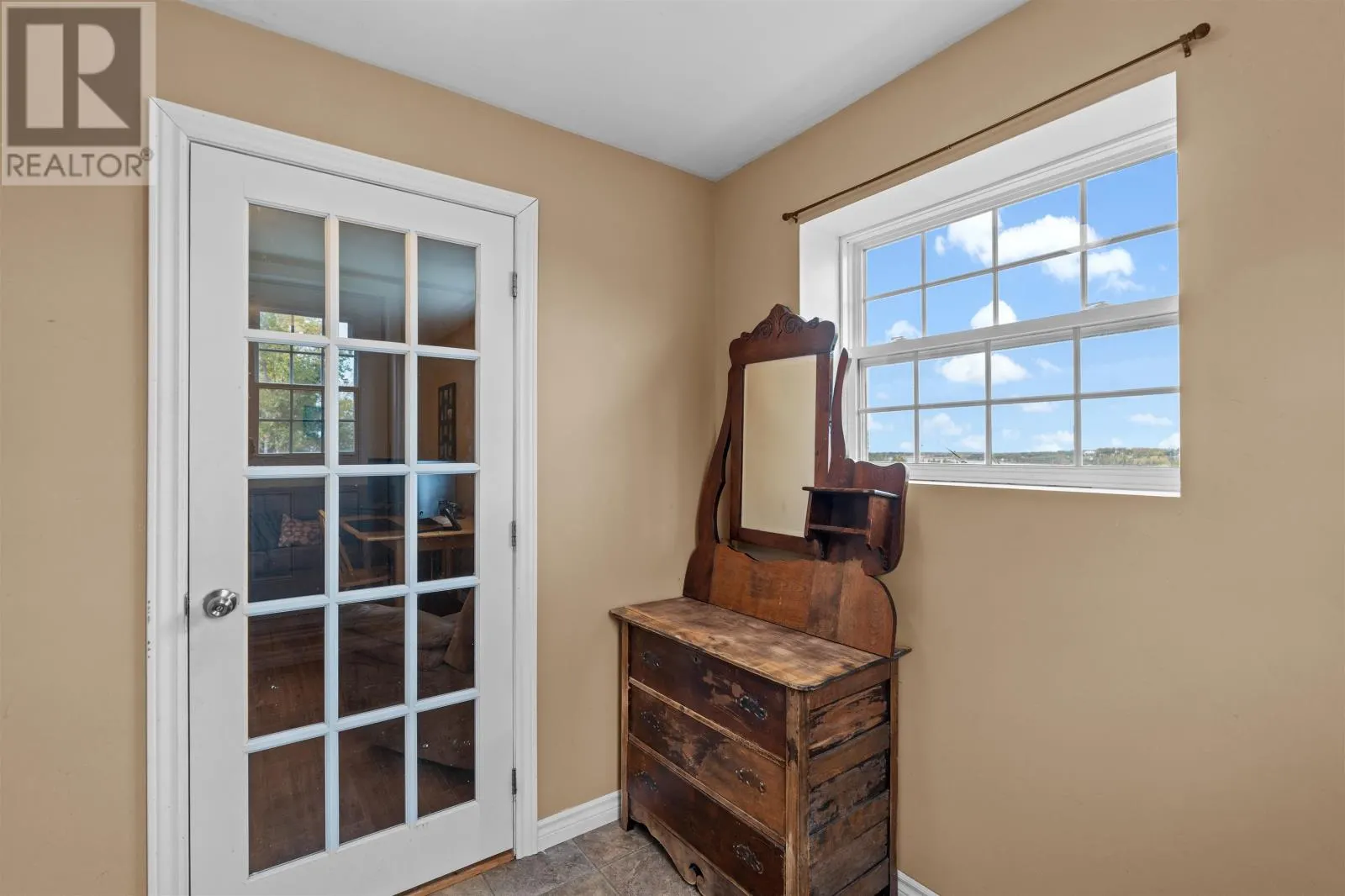 2040 Cardigan Road