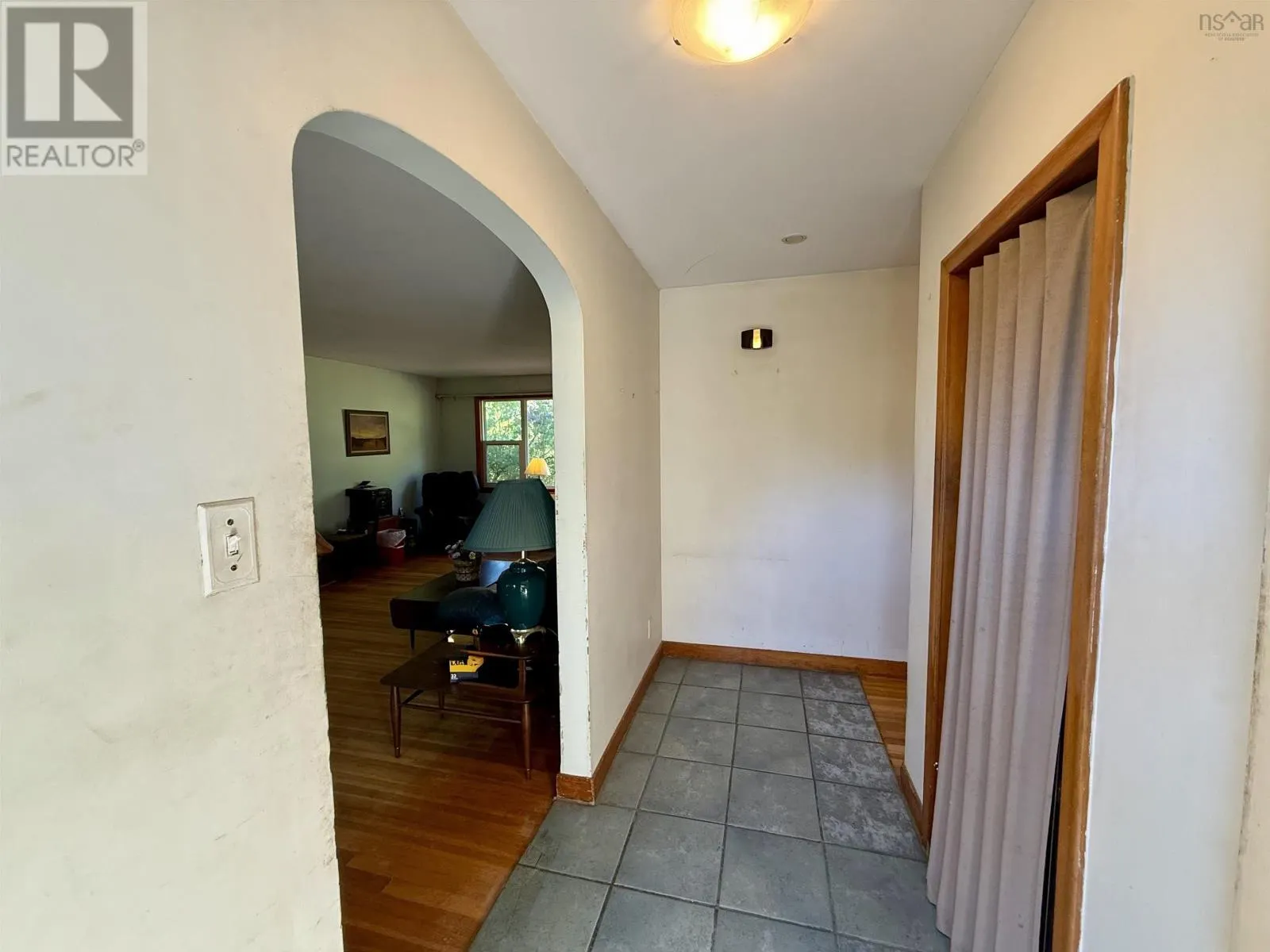 11 Limardo Drive