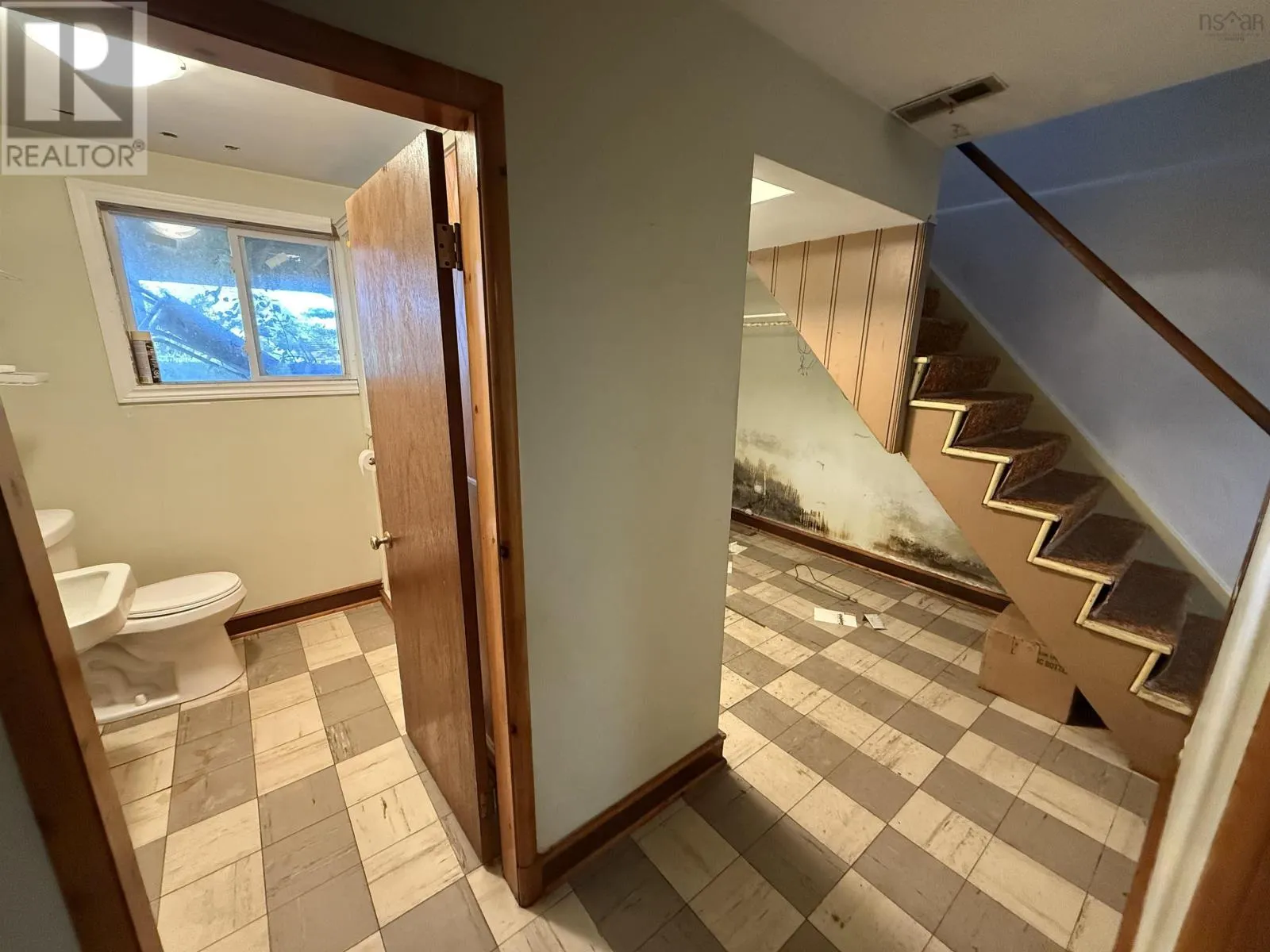 11 Limardo Drive