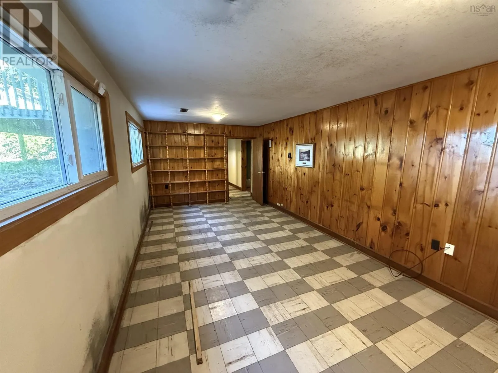 11 Limardo Drive