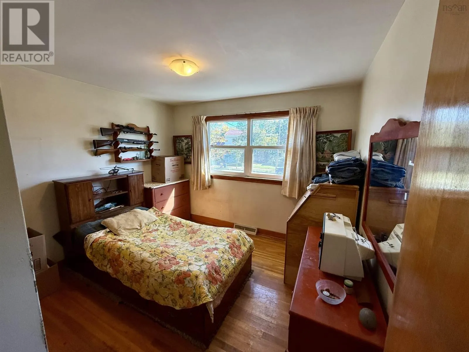 11 Limardo Drive
