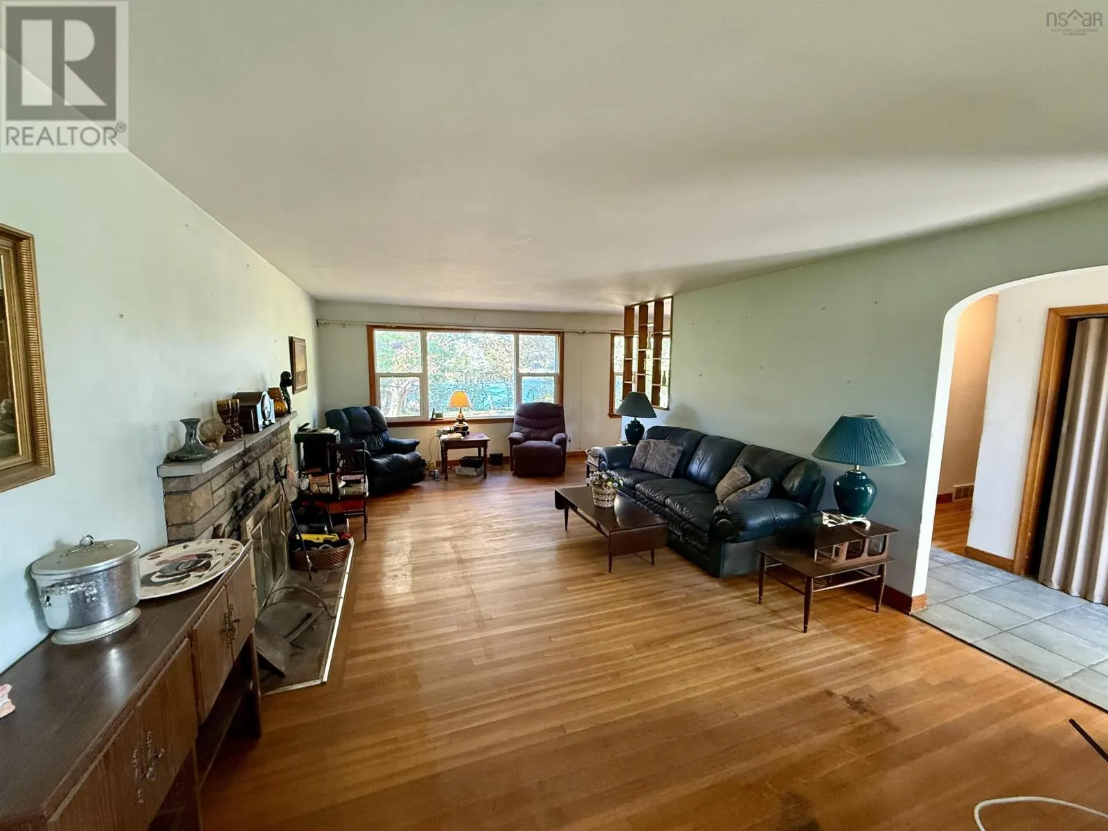 11 Limardo Drive