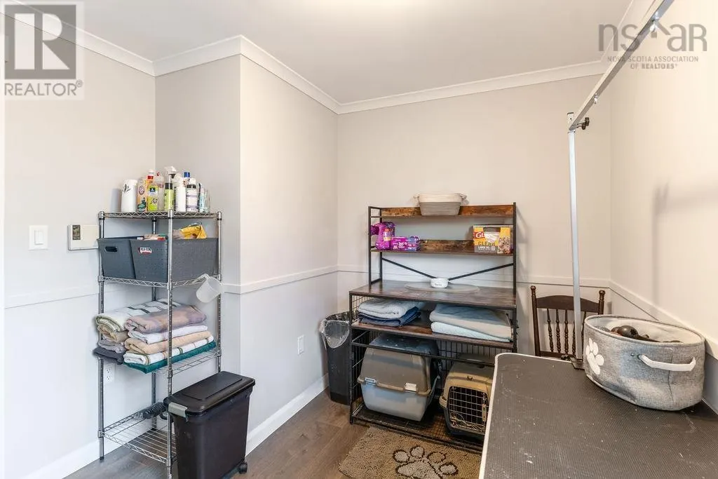 303 Ioney Hill