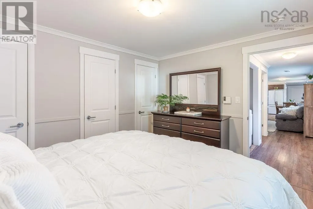303 Ioney Hill