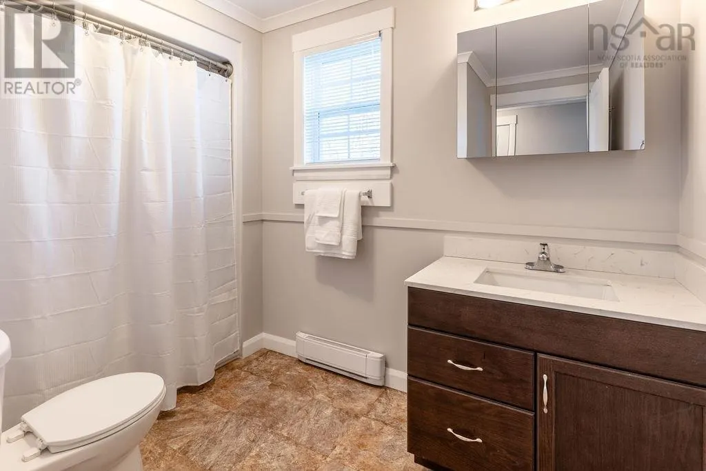 303 Ioney Hill