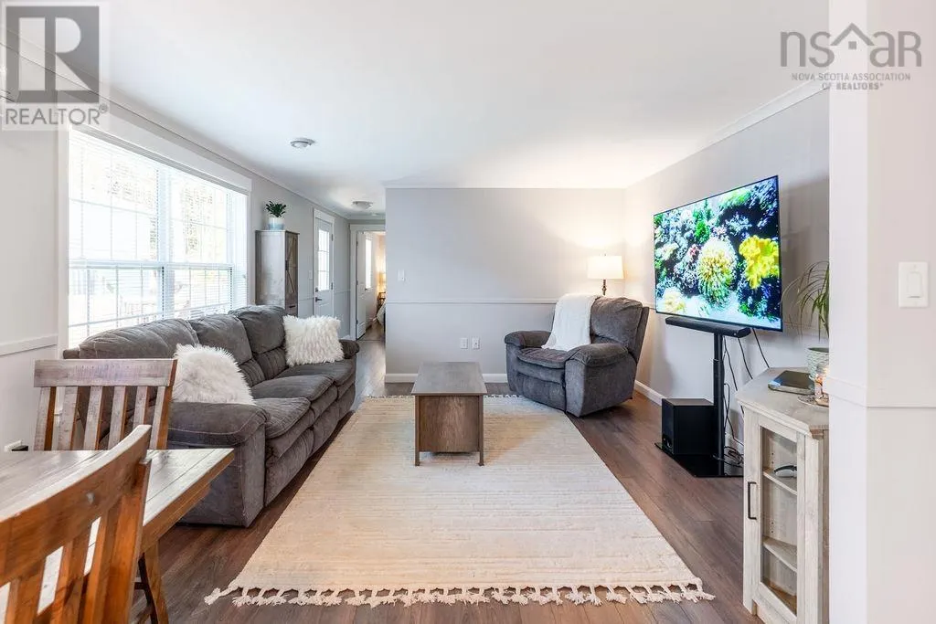303 Ioney Hill