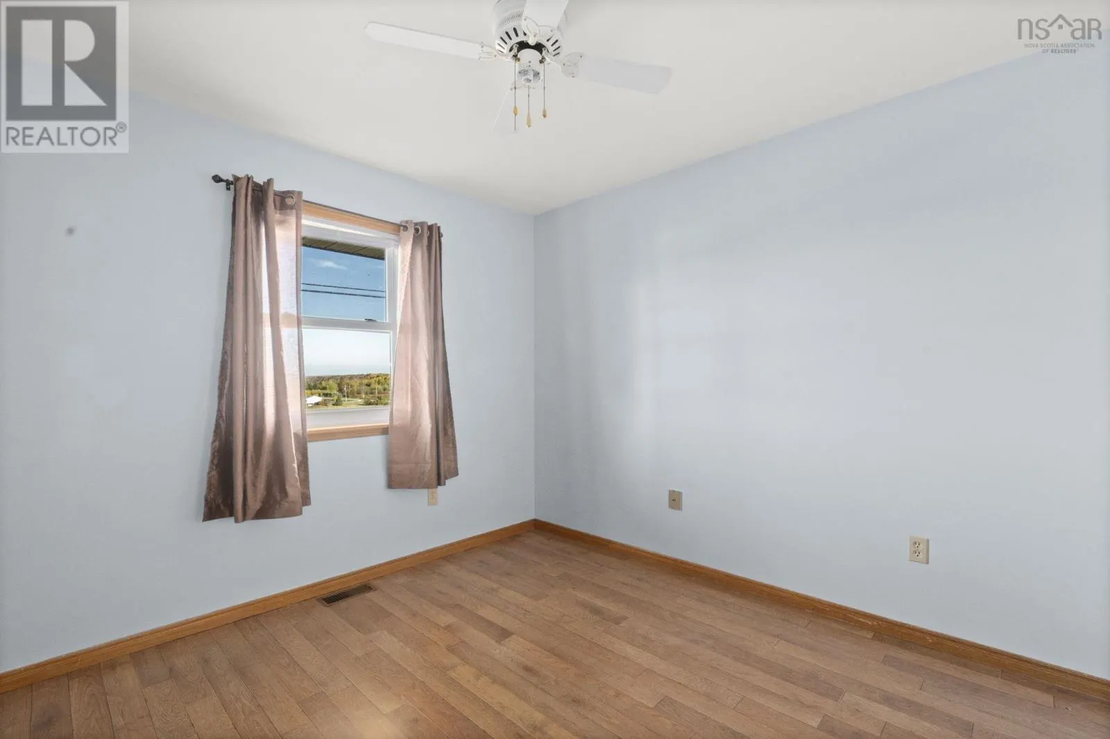 454 Lawrence Road