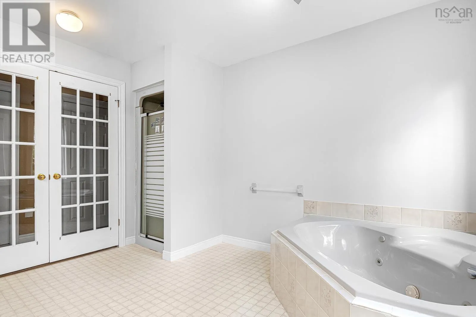 16 Mountain Ash Court