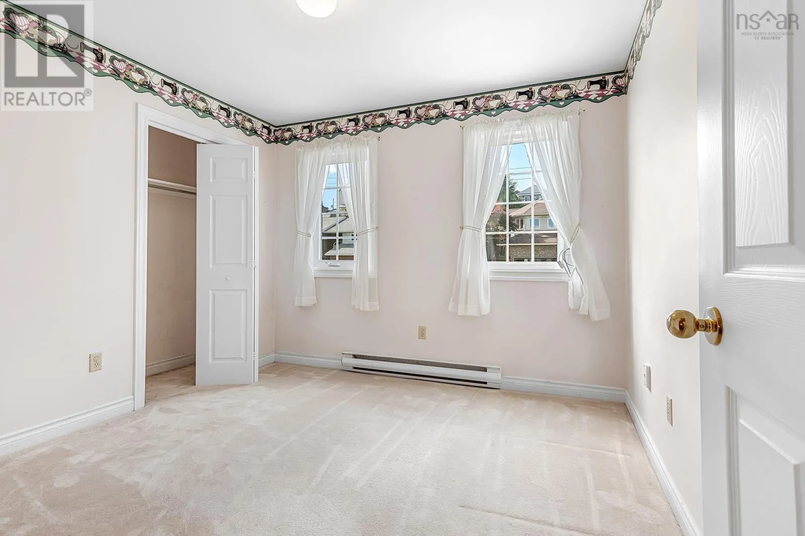 16 Mountain Ash Court