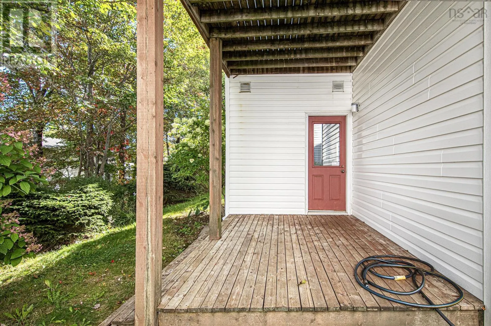 16 Mountain Ash Court
