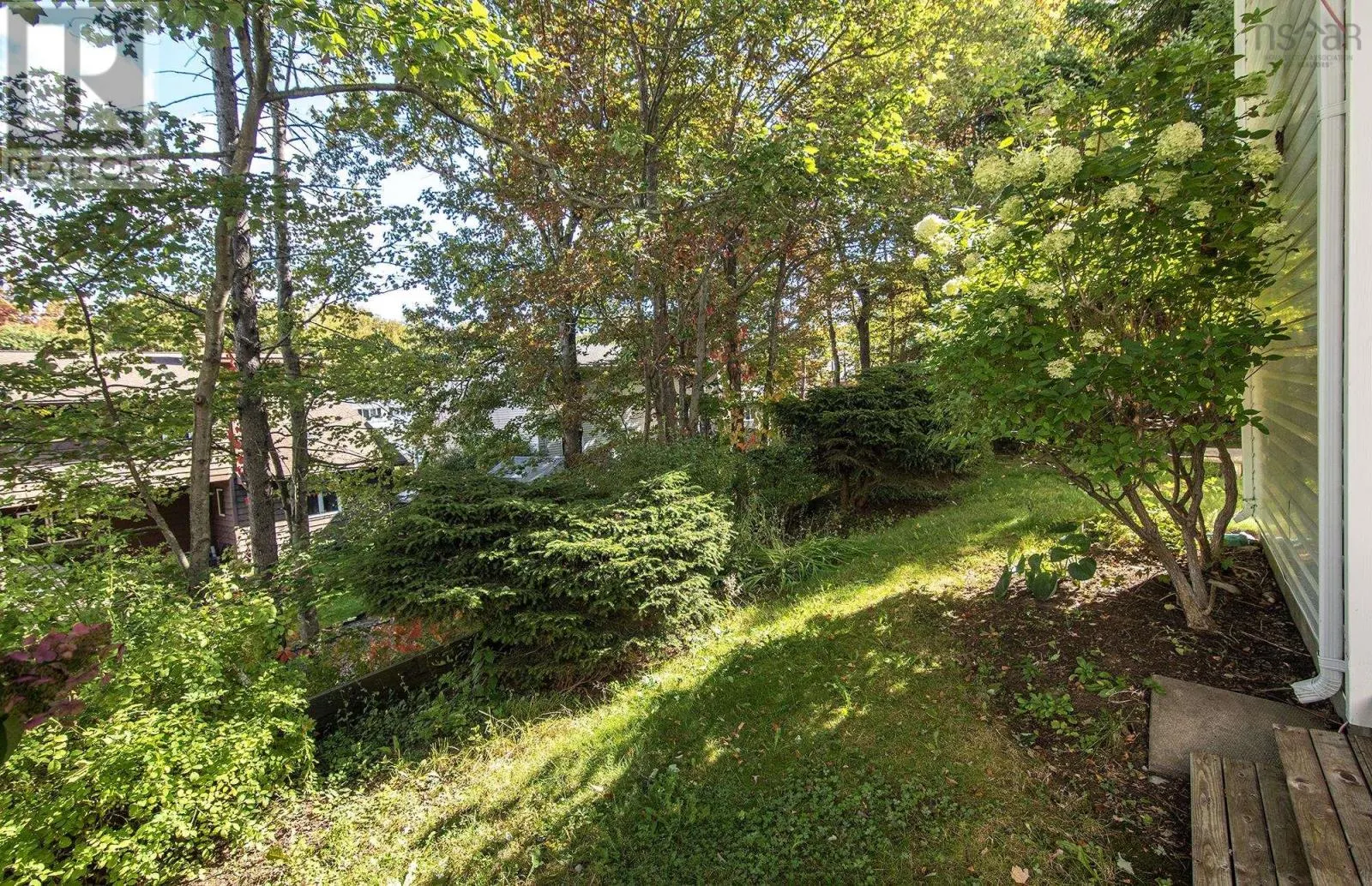 16 Mountain Ash Court
