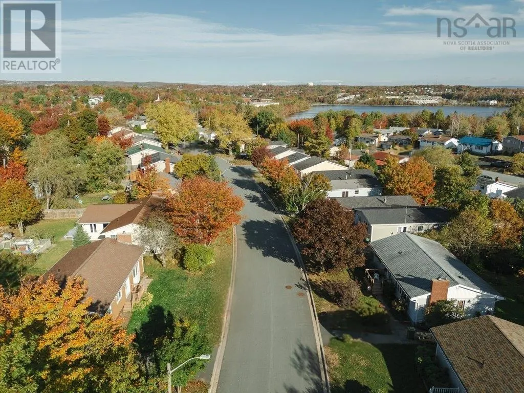 16 Howland Drive