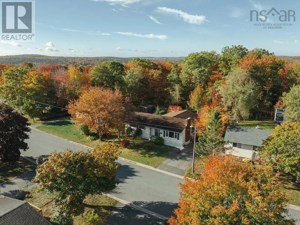 16 Howland Drive