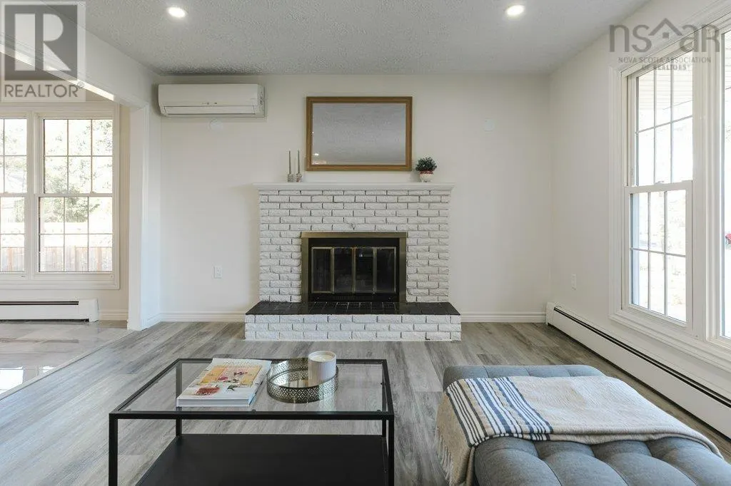 16 Howland Drive