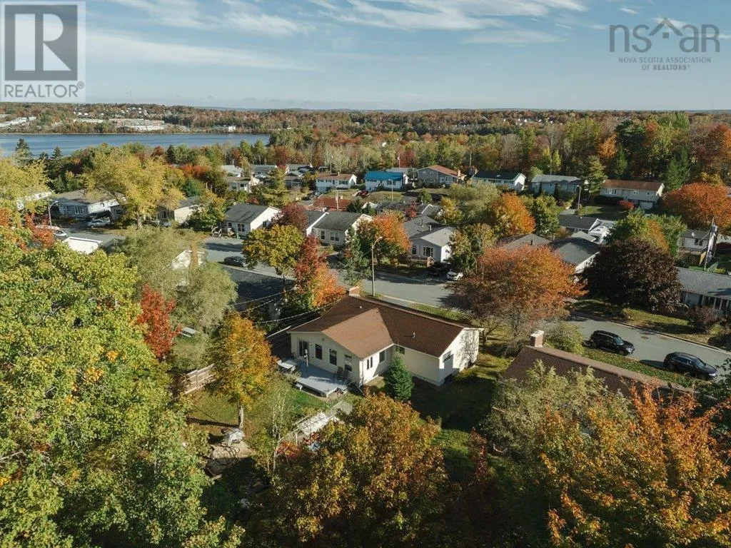 16 Howland Drive