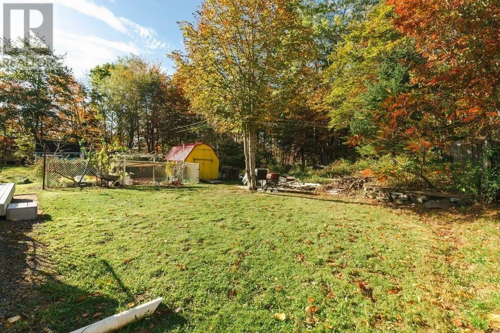 16 Howland Drive