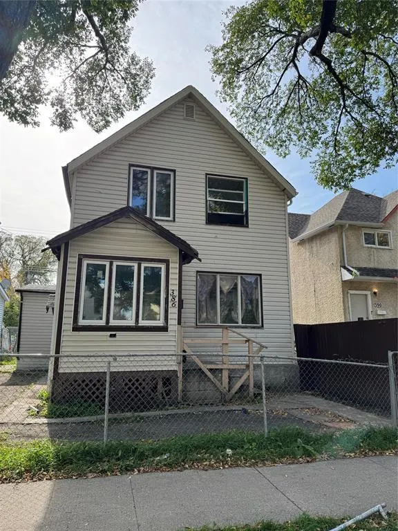 386 College Avenue