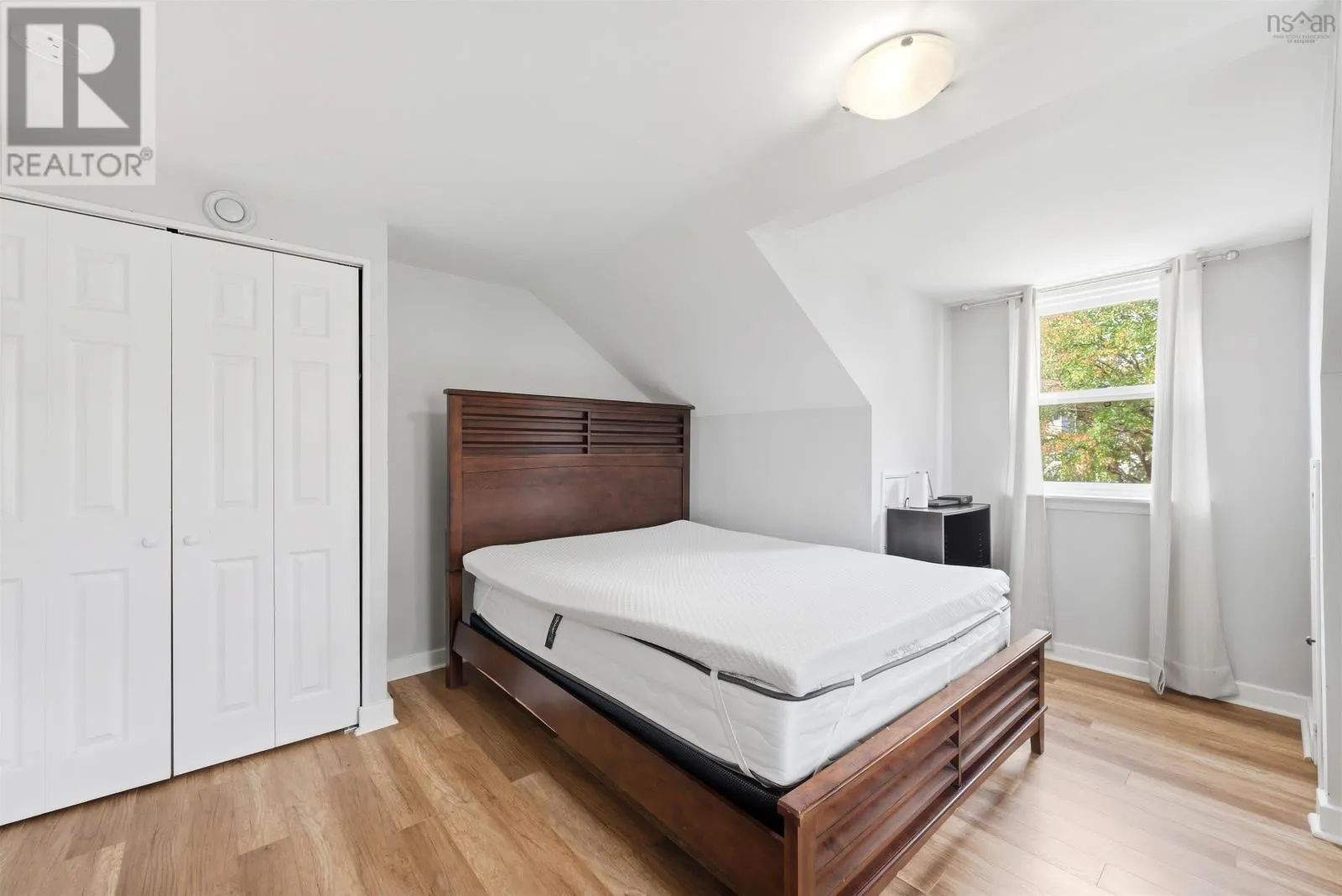 140/142 Old Sambro Road