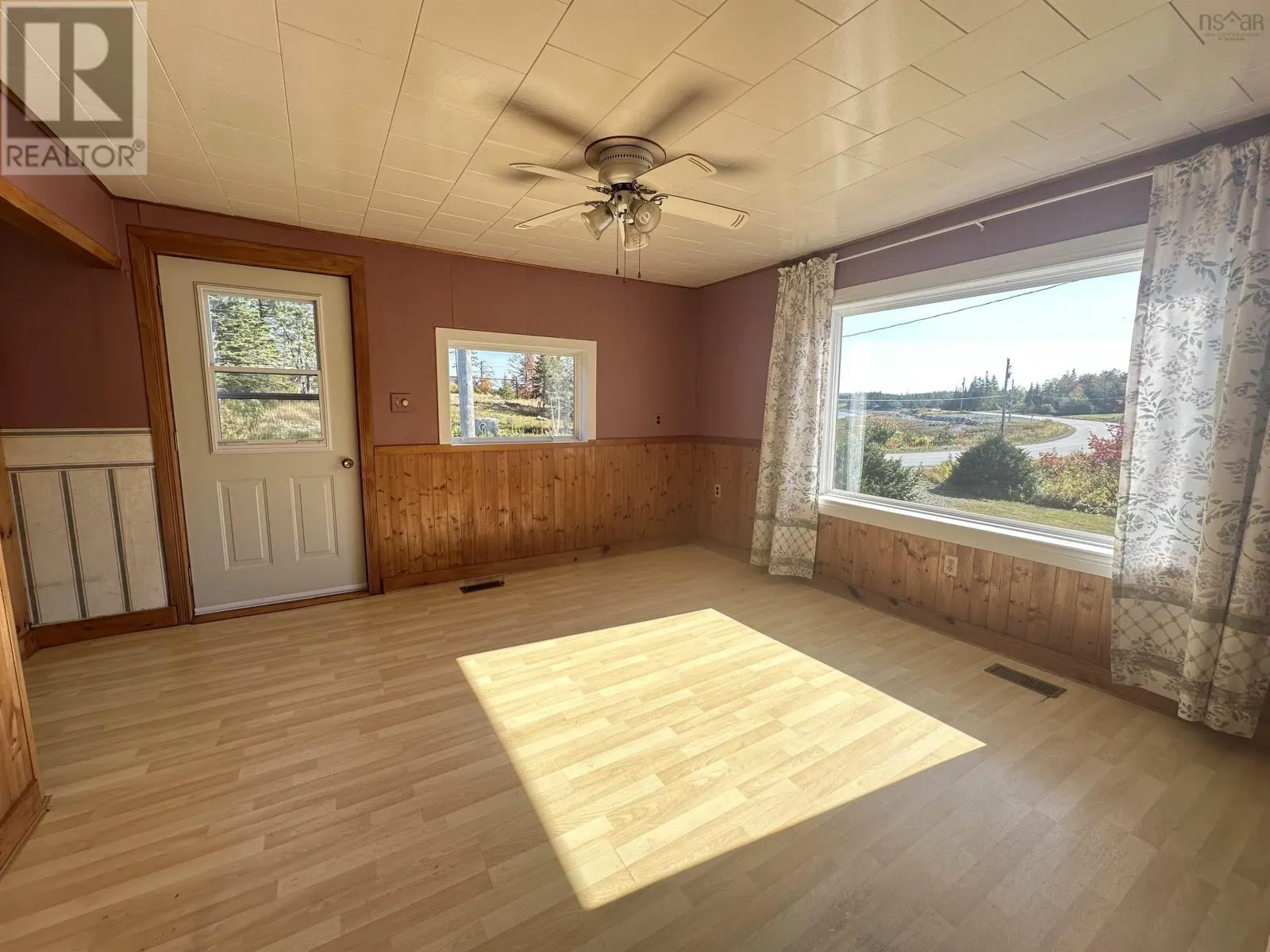 46 Beaver Harbour Road