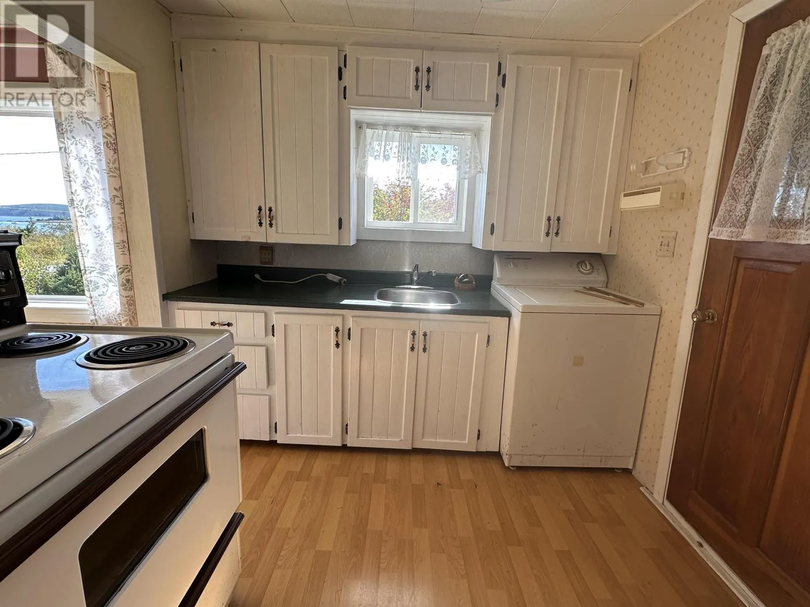 46 Beaver Harbour Road