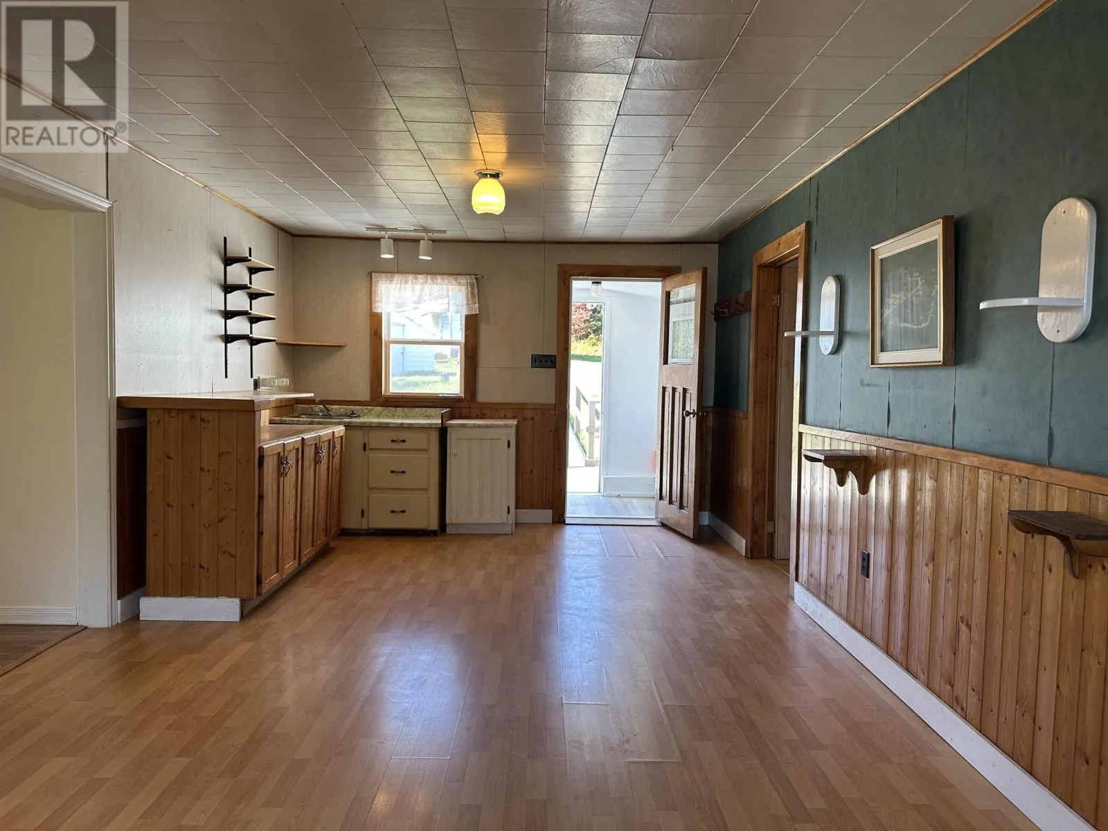 46 Beaver Harbour Road