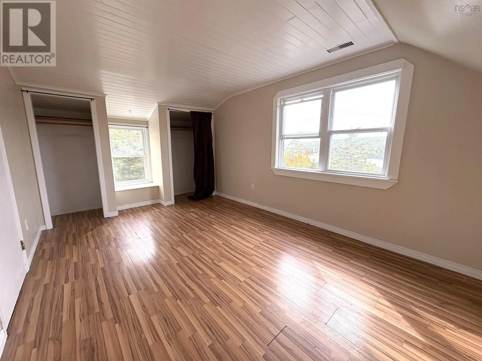485 Island View Drive