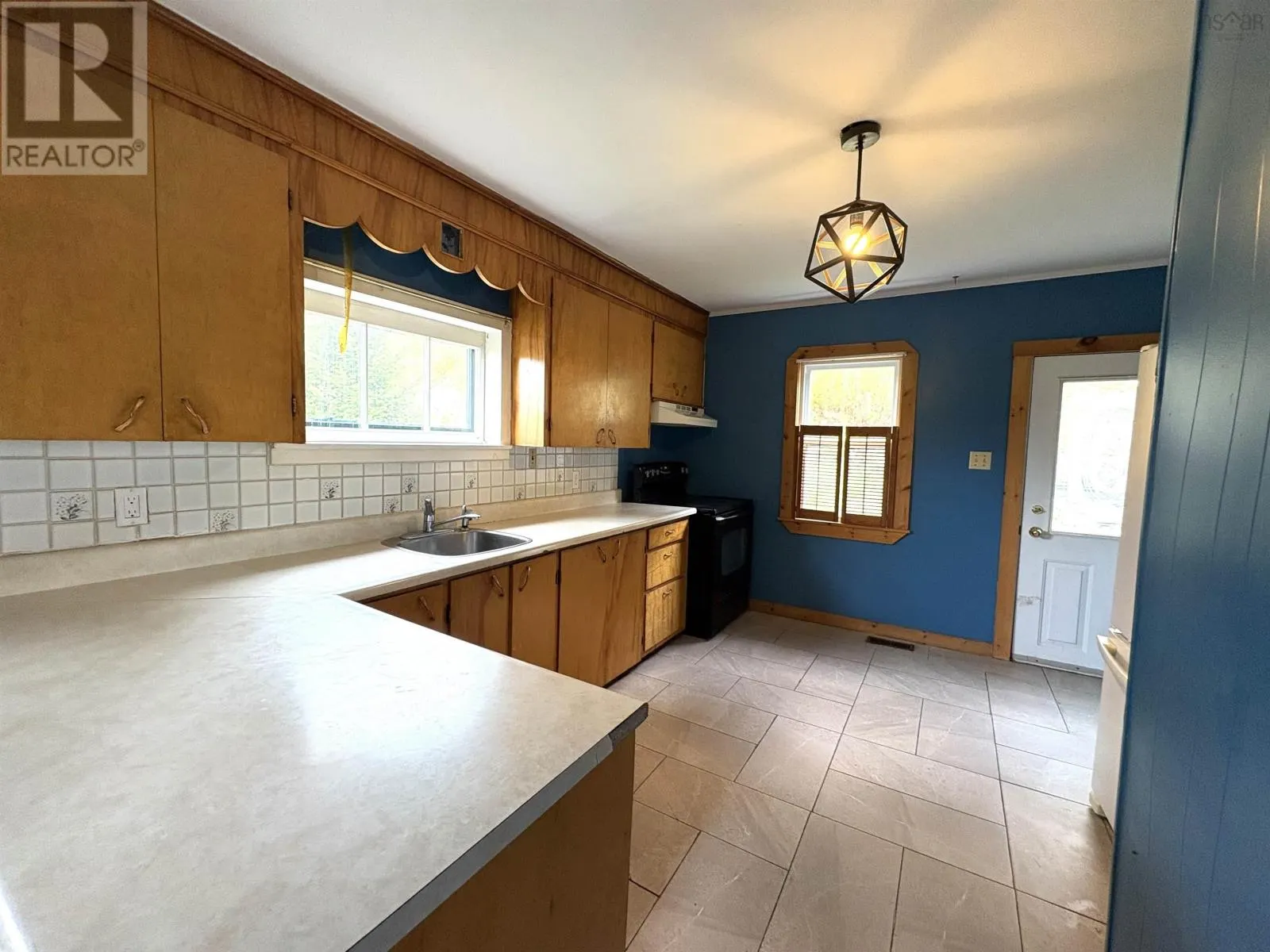 485 Island View Drive