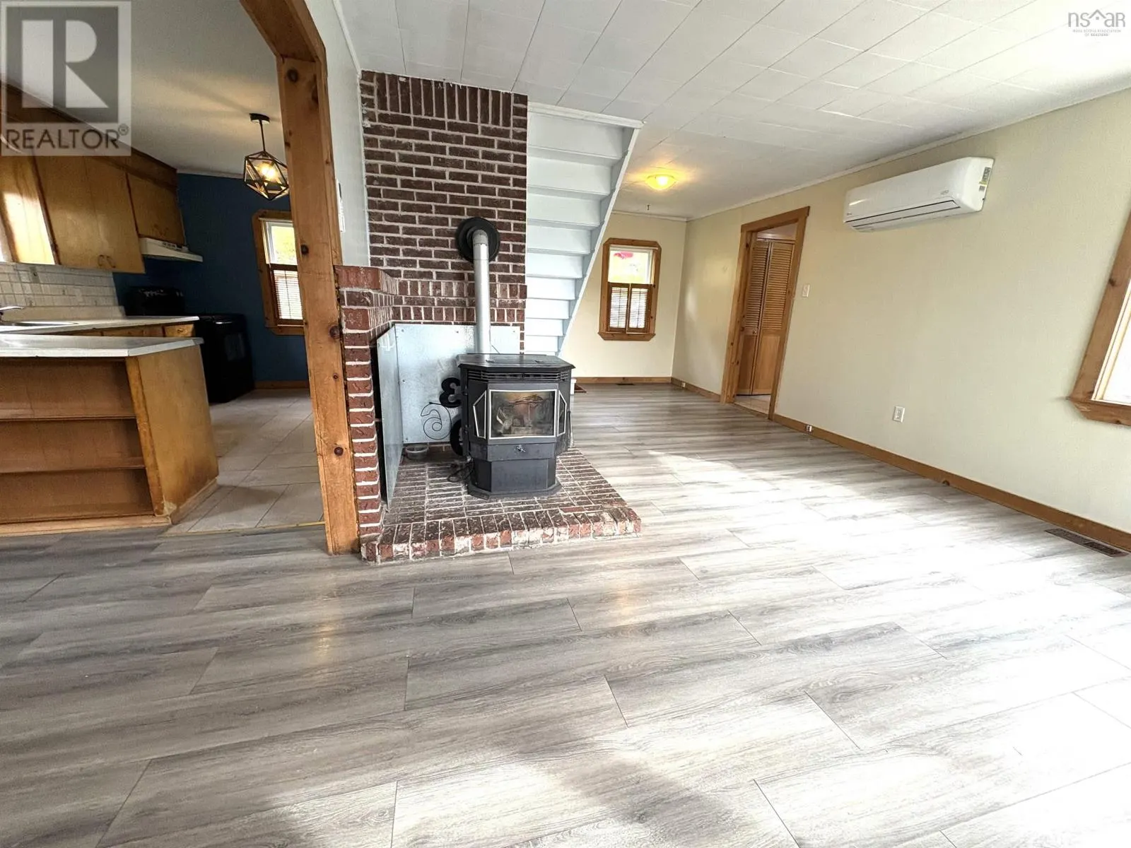 485 Island View Drive