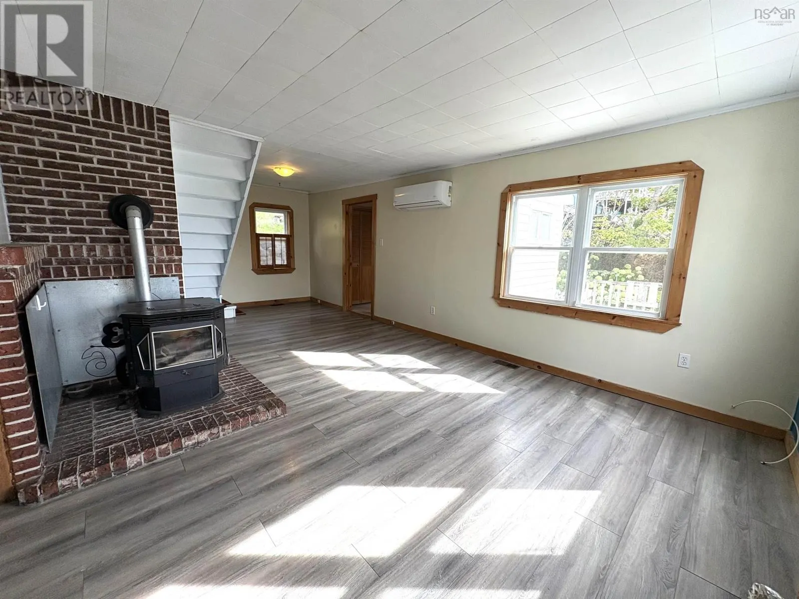 485 Island View Drive