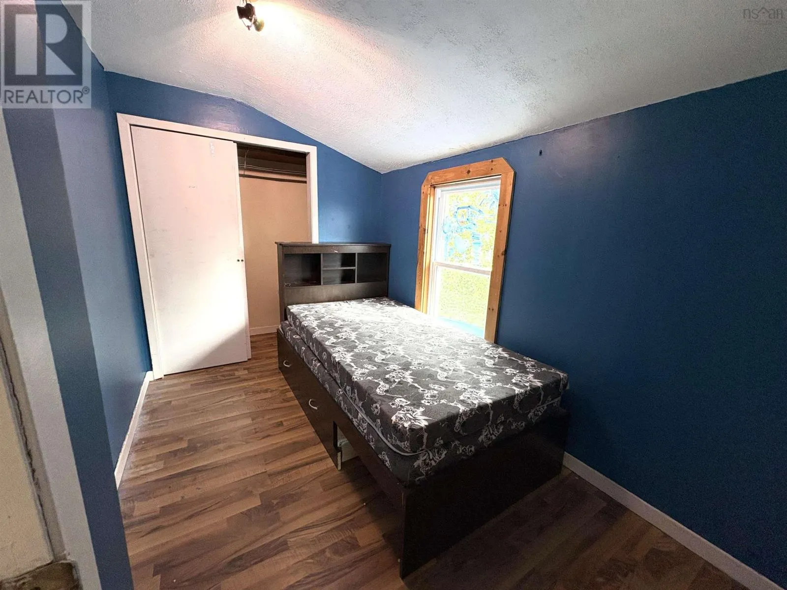 485 Island View Drive
