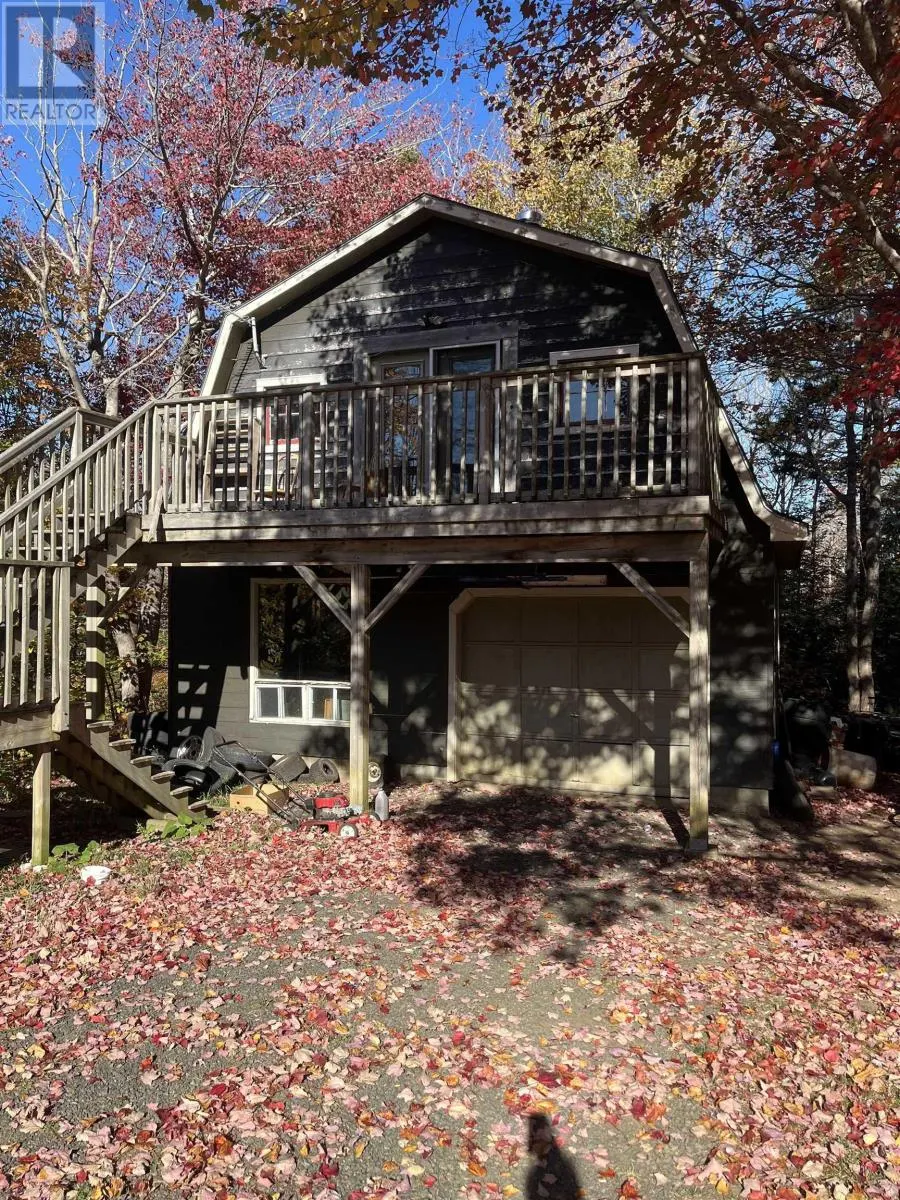 1496 Hampton Mountain Road