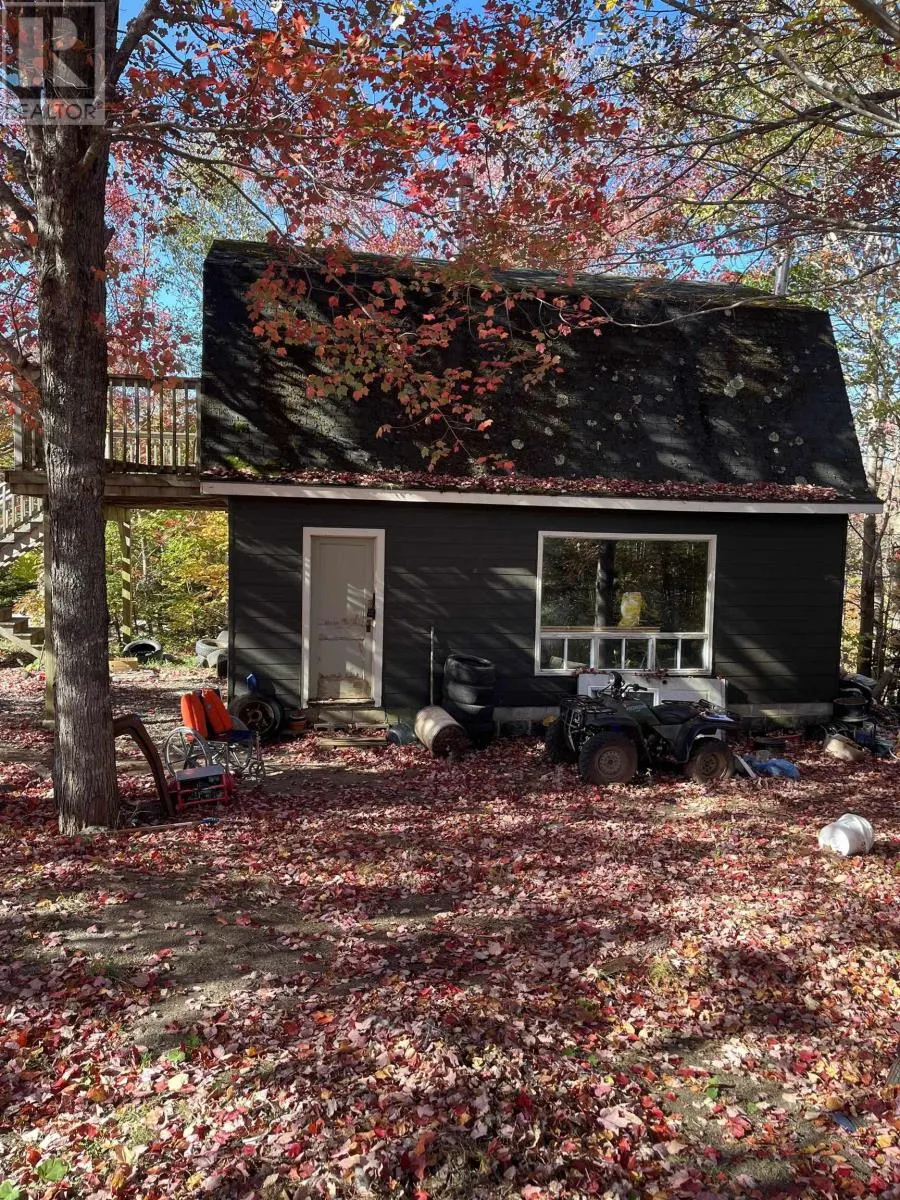 1496 Hampton Mountain Road