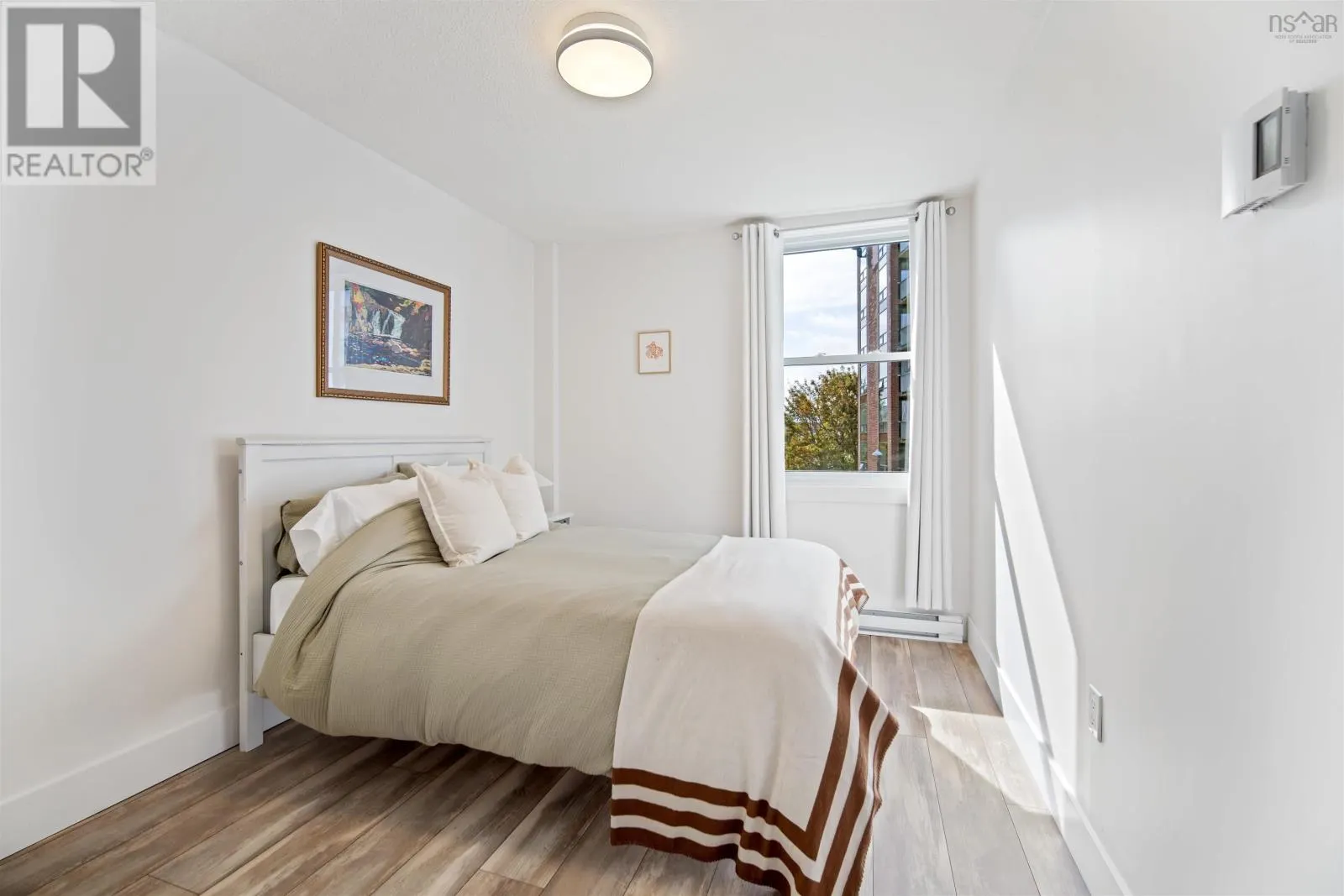 5551 Sentinel Square