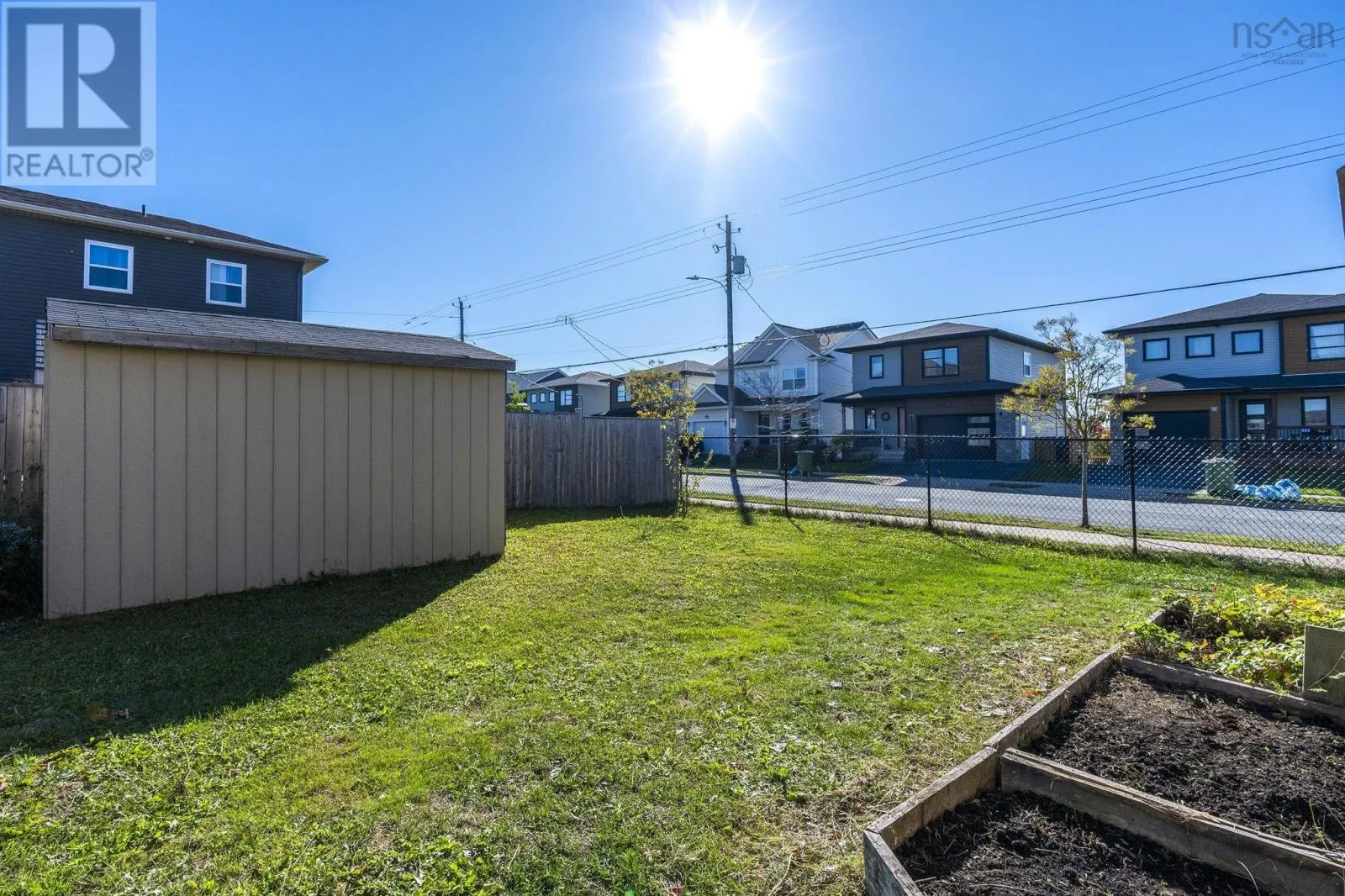 204 Titanium Crescent