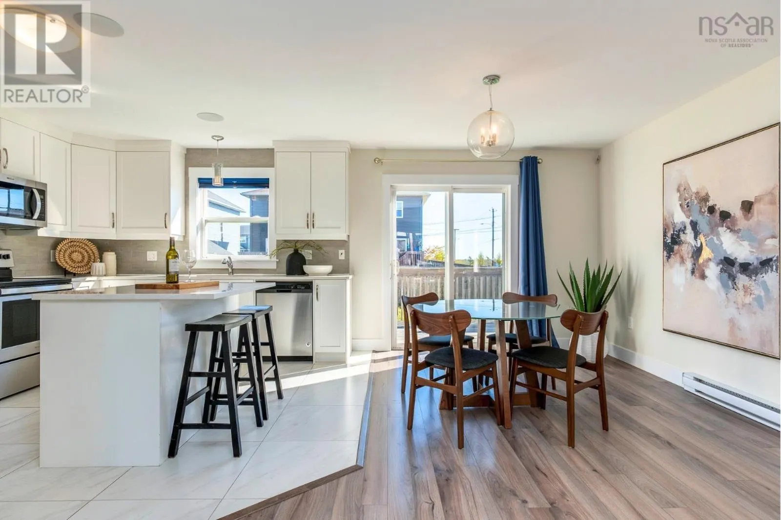 204 Titanium Crescent