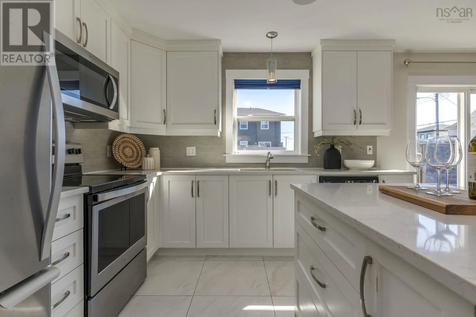 204 Titanium Crescent