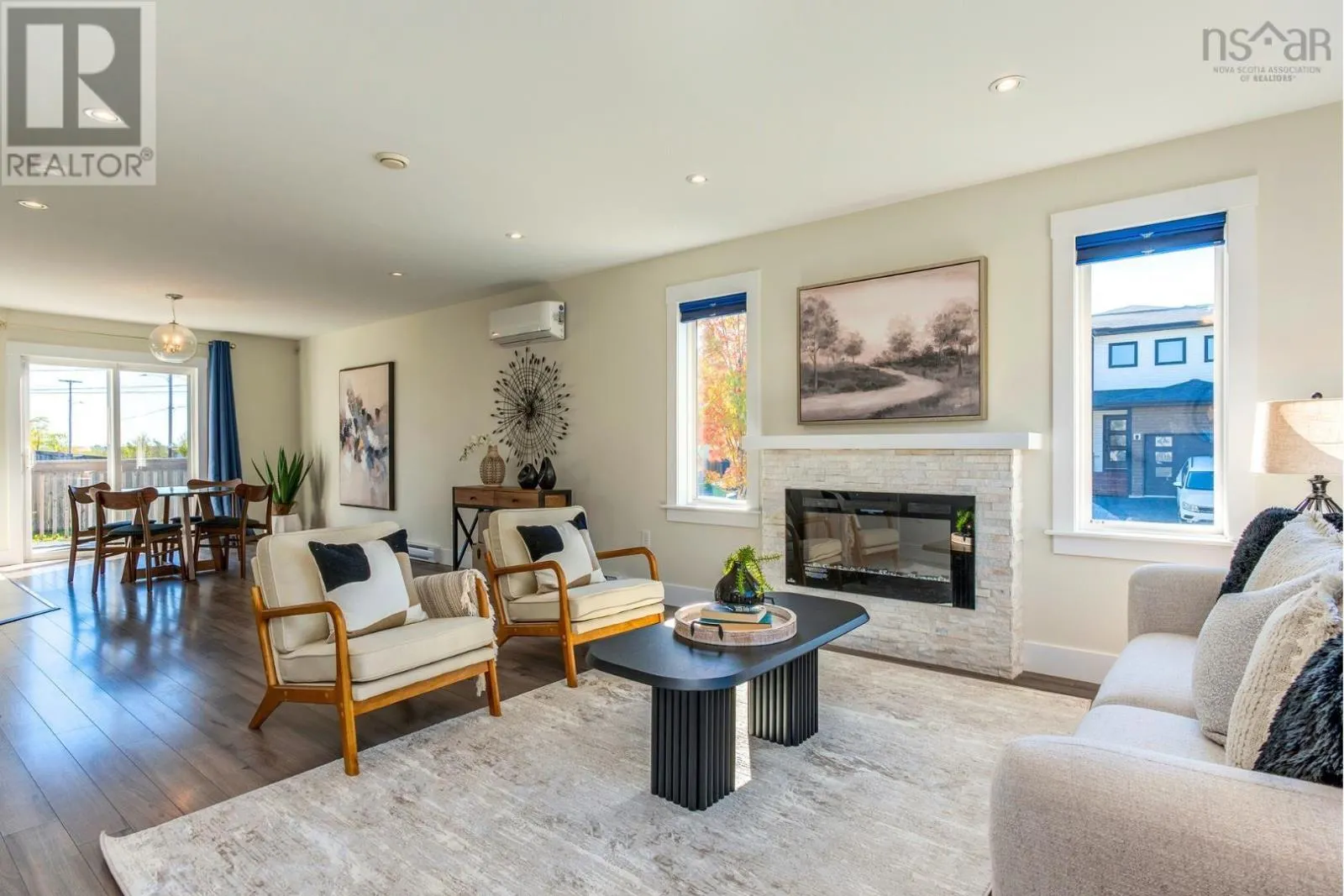 204 Titanium Crescent