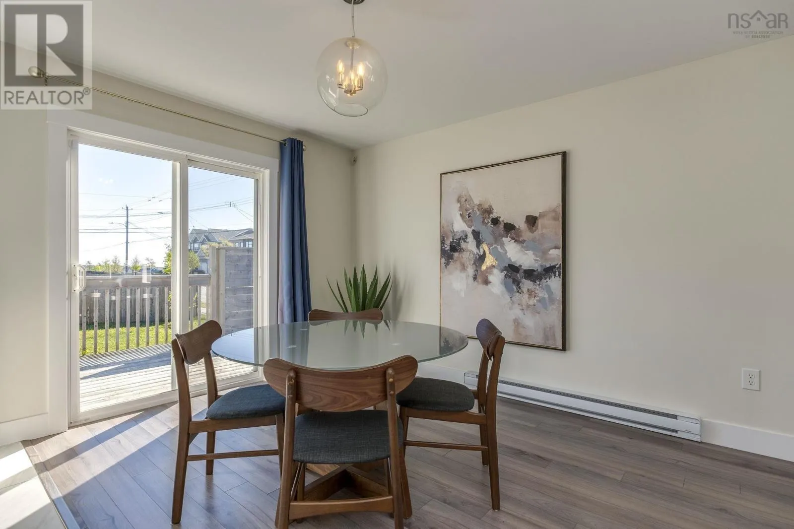 204 Titanium Crescent