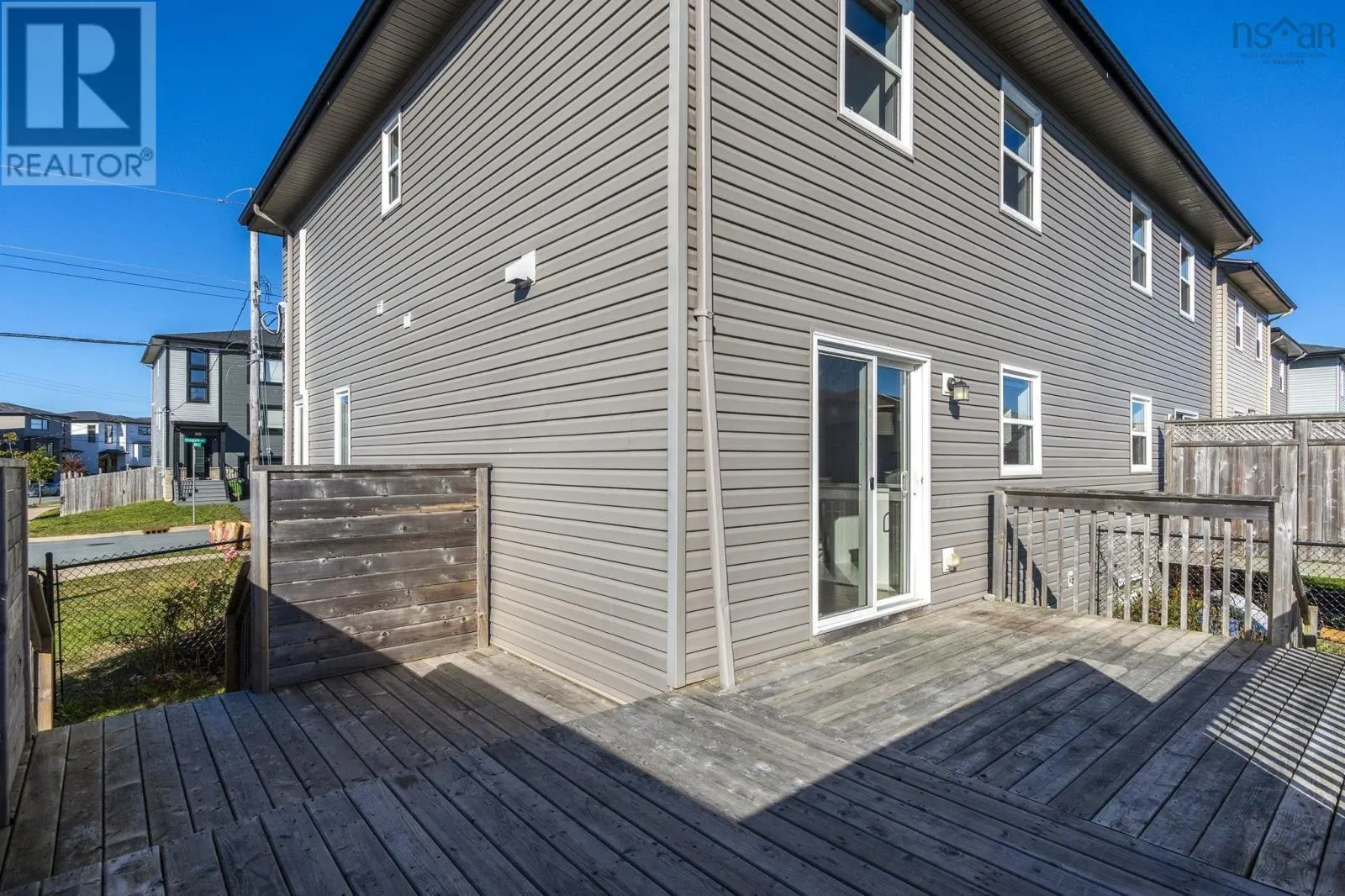 204 Titanium Crescent