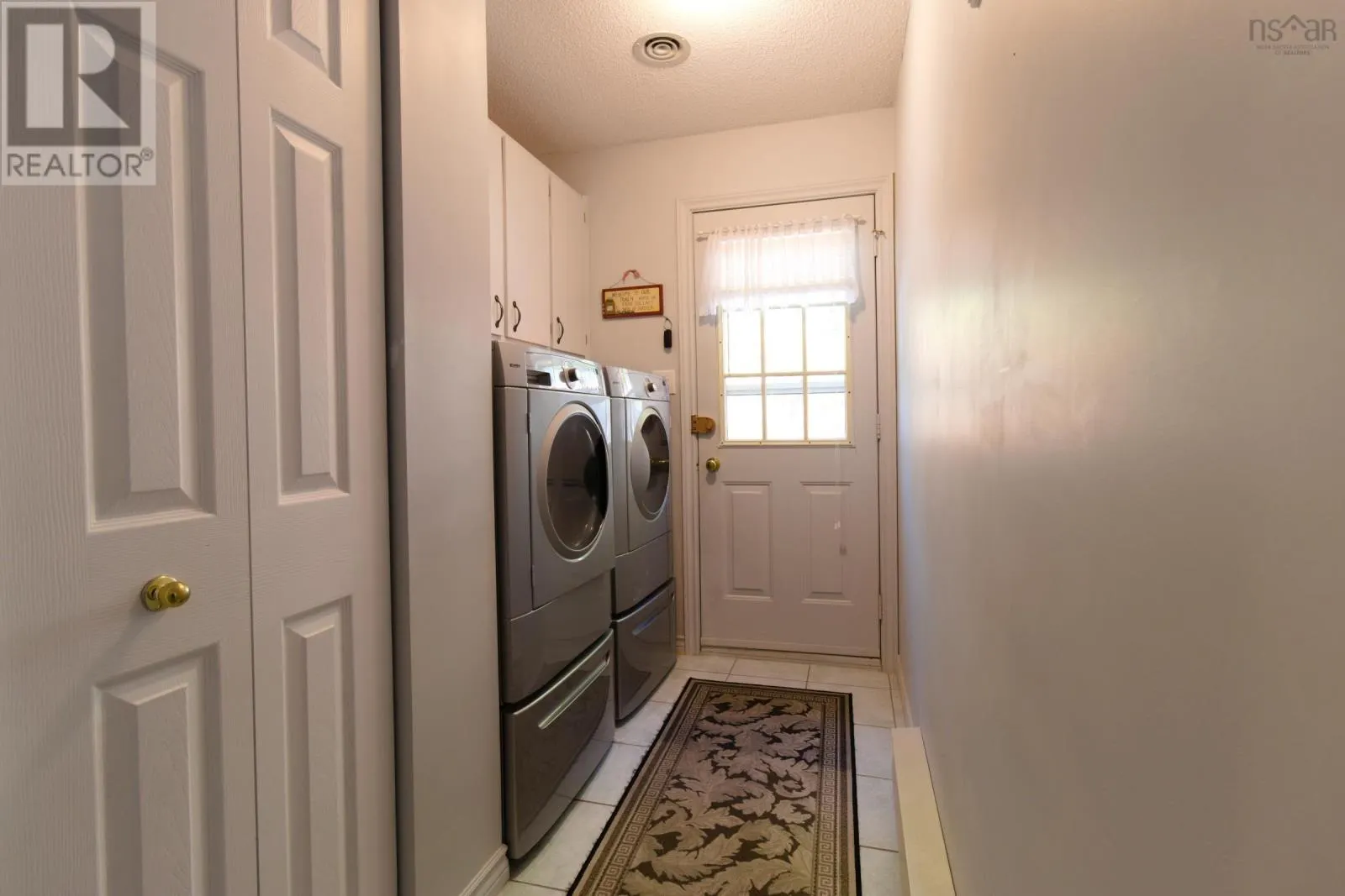 961 Julie Drive|Ravenwood Subdivision