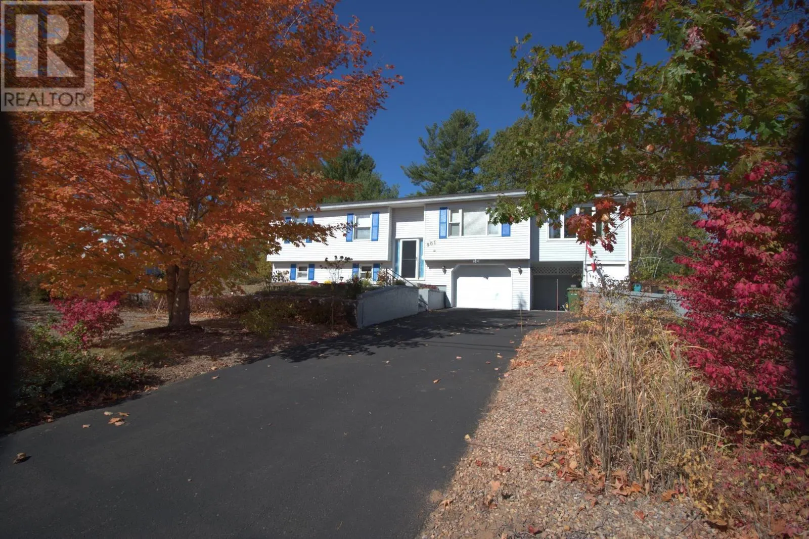 961 Julie Drive|Ravenwood Subdivision