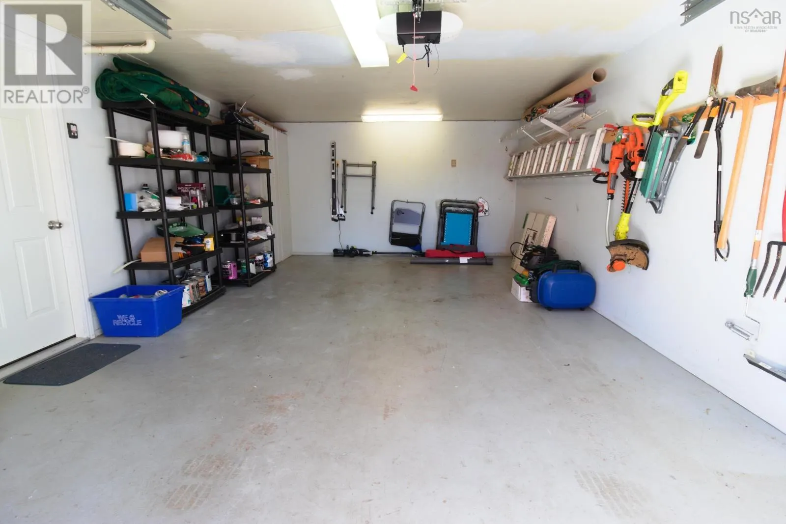 961 Julie Drive|Ravenwood Subdivision