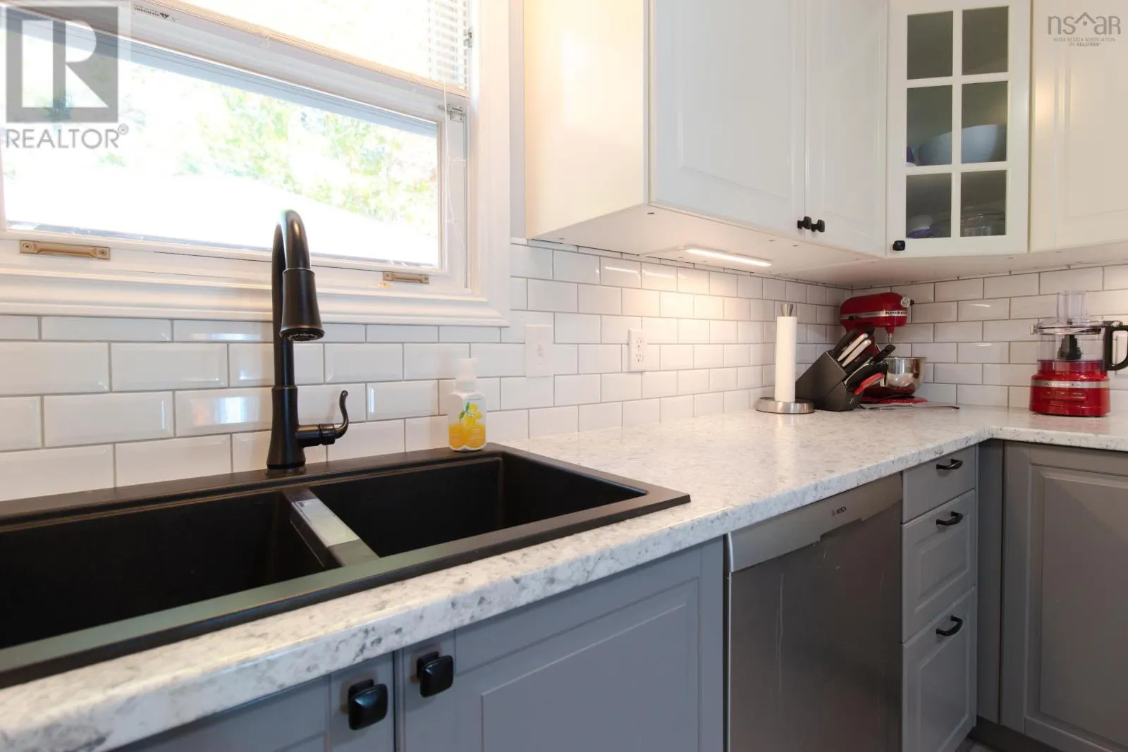 961 Julie Drive|Ravenwood Subdivision