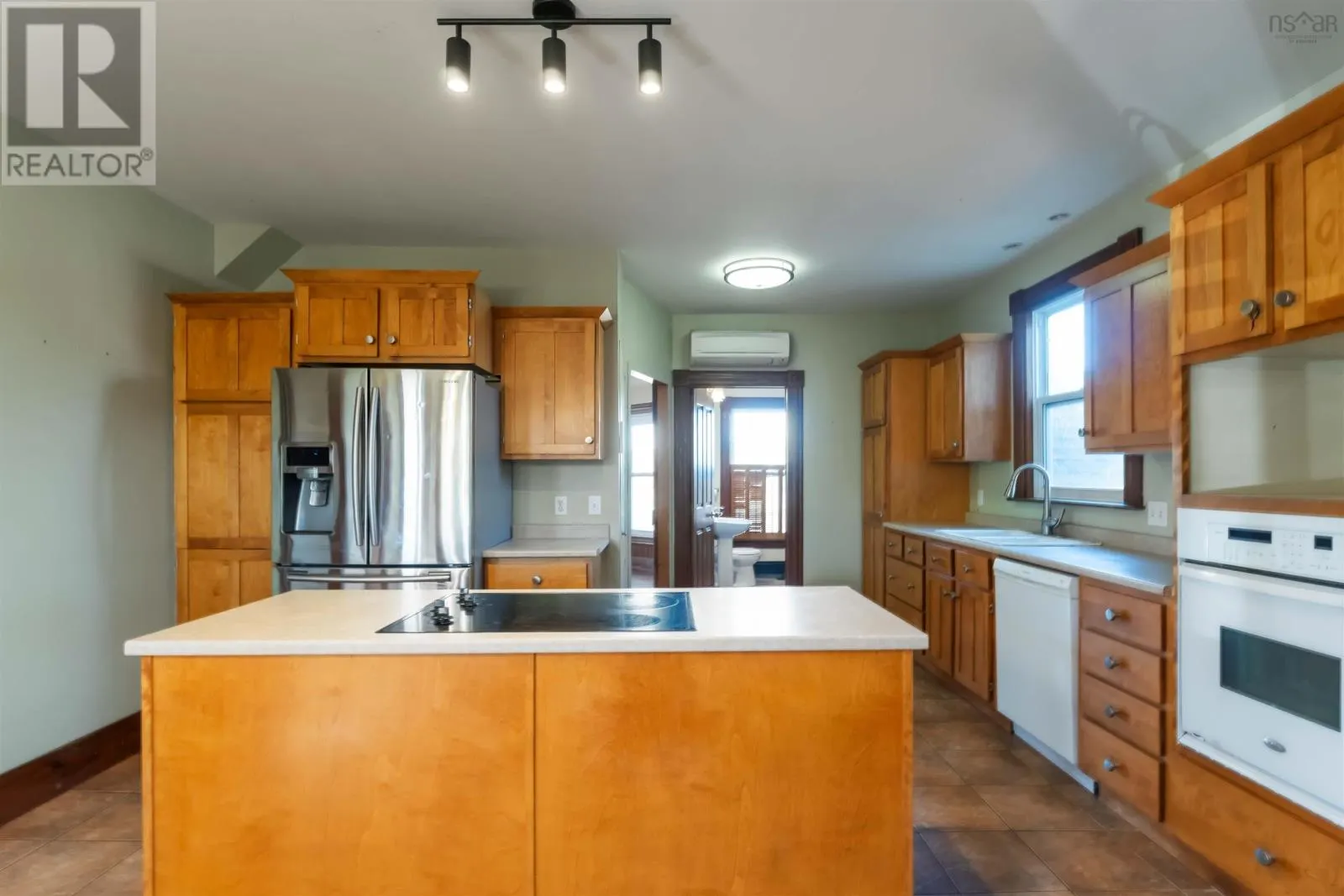 2124 Black Rock Road